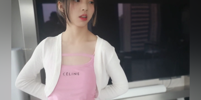 梦丝女神 Onlyfans Twitter Pornhub  爆料！私密视频曝光，床上激情缠绵，极致体验