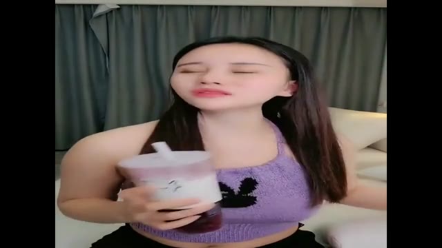 剧情演绎粉穴极品美女勾搭楼下奶茶店老板